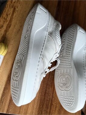 Gucci White Leather Platform Sneakers with Subtle Logo
